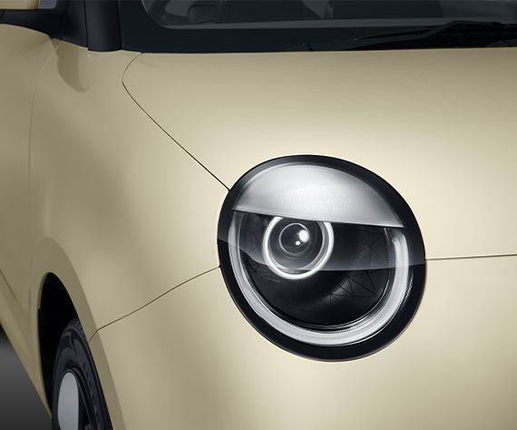 Iconic Rounded Headlights